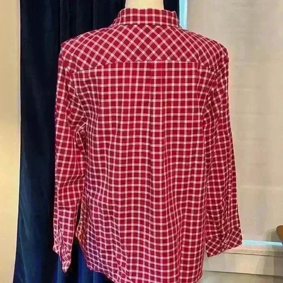 Talbots Petite Woodland Berry XL Plaid Button Down - Picture 4 of 10